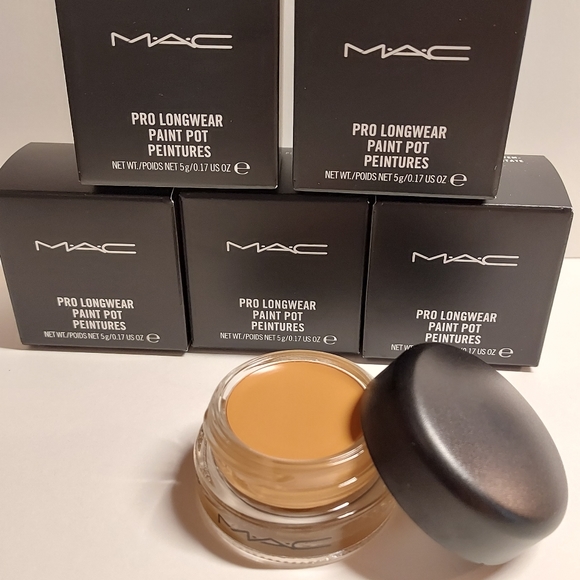 MAC Pro Longwear Paint Pot *CONTEMPLATIVE STATE* - Picture 2 of 5
